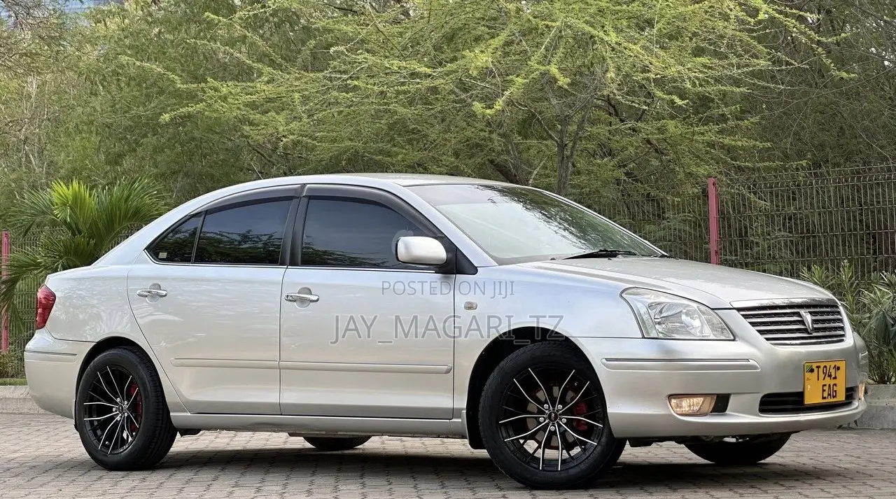 Toyota Premio 2005 Silver