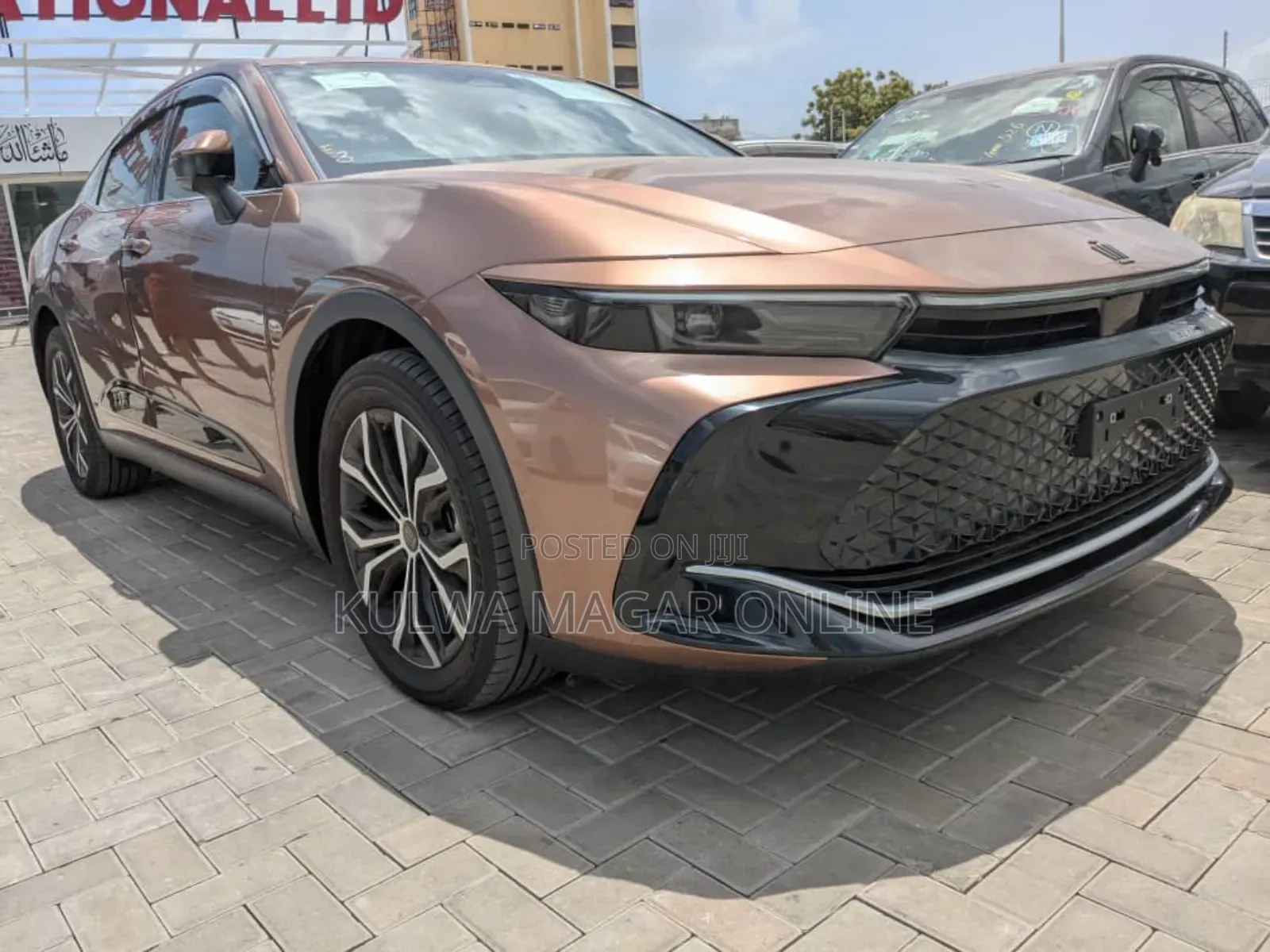 Toyota Crown 2023 Gray