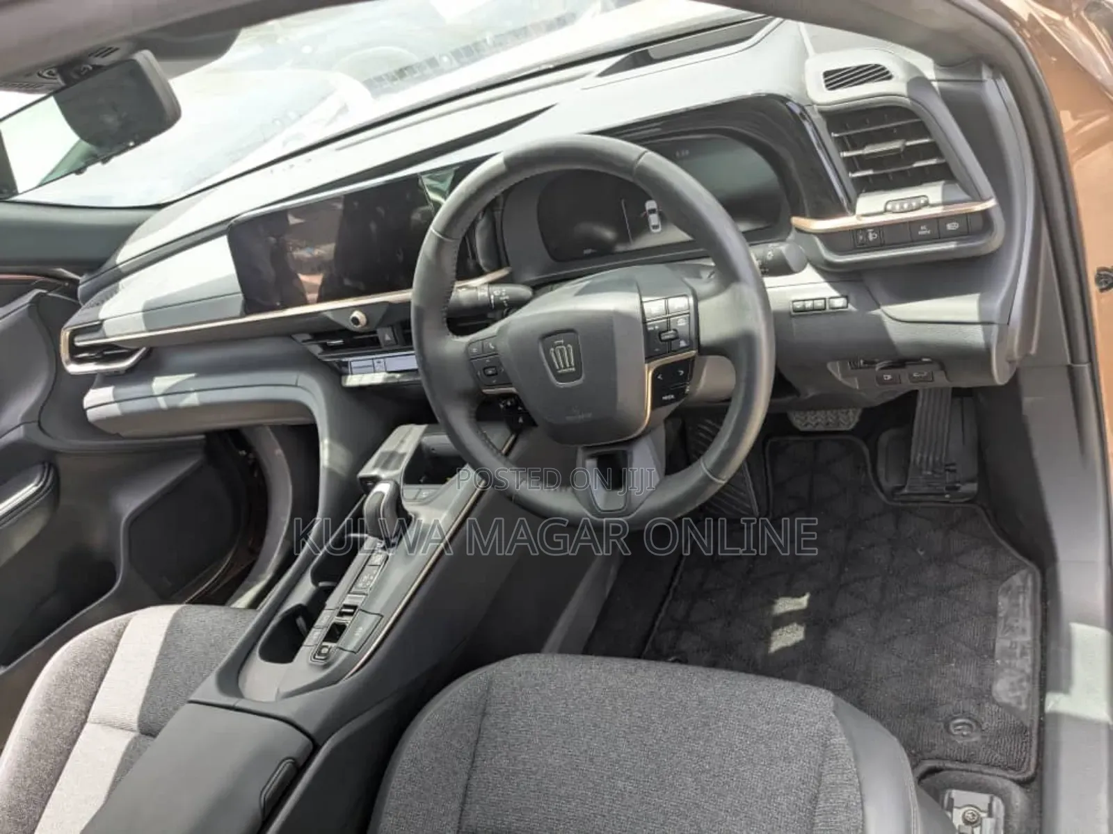 Toyota Crown 2023 Gray