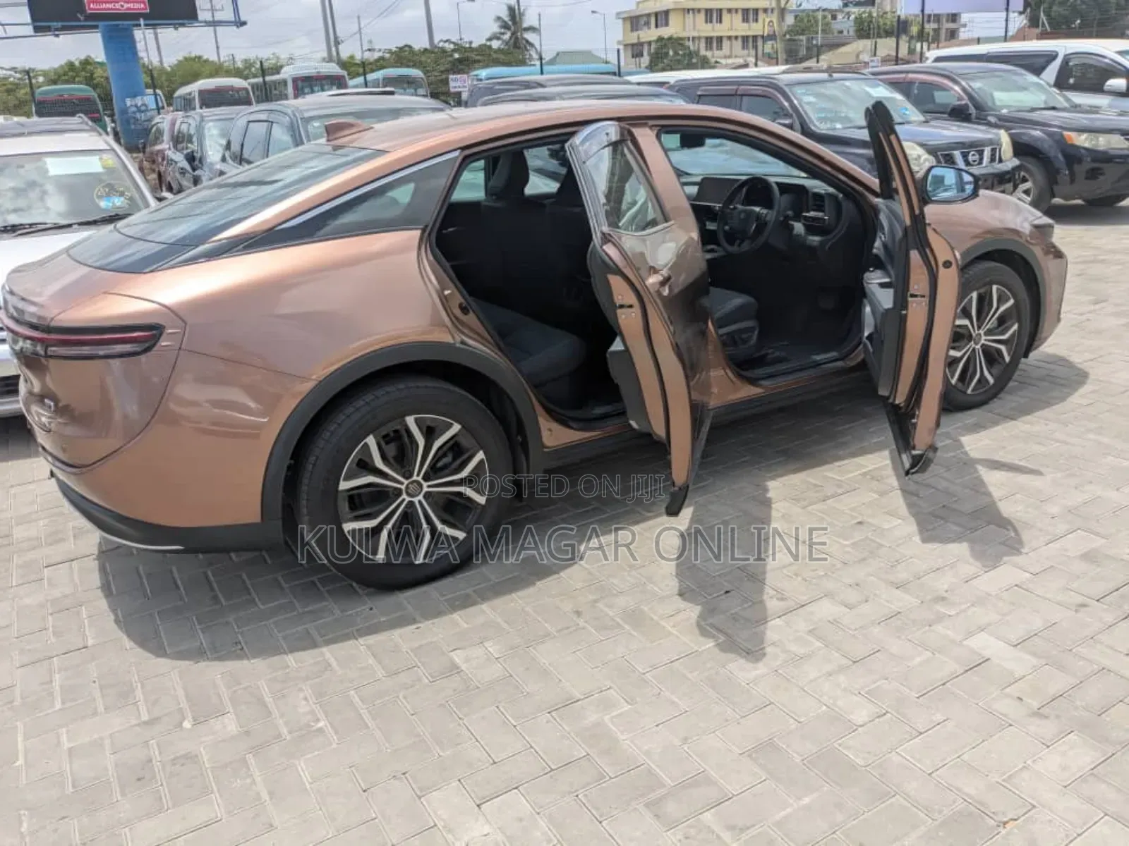 Toyota Crown 2023 Gray