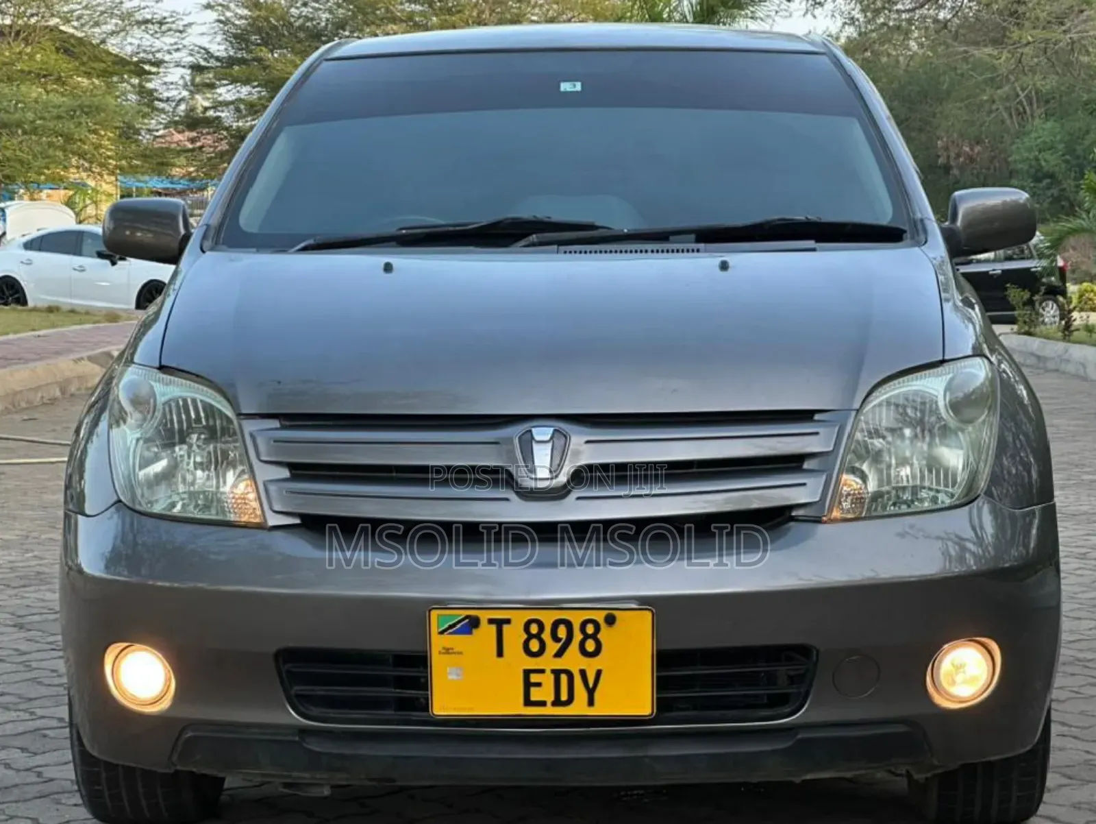 Toyota IST 2005 Gray