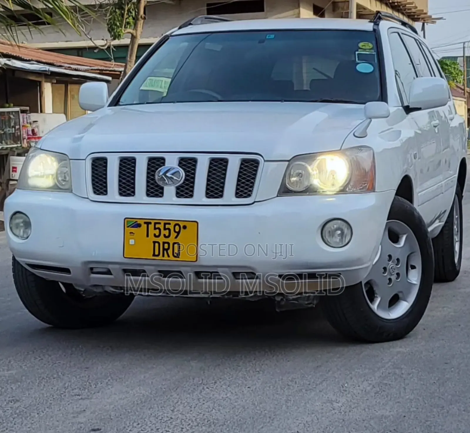 Toyota Kluger 2002 White