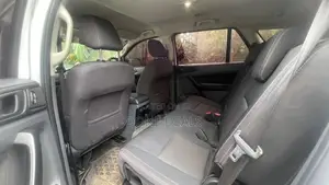 Ford Everest 2019 White