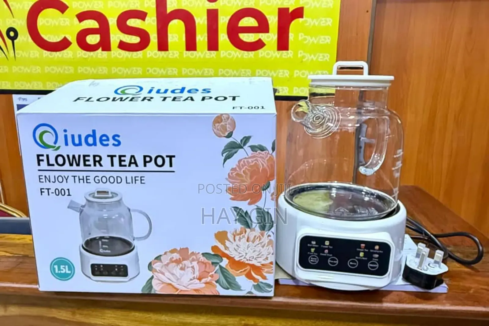 Kettle La Kuchemshia Maj Pia Ina Uwezo Wa Kukaa Na Chai