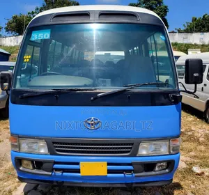 Toyota Coaster 2004 Blue