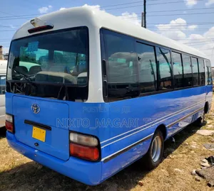 Toyota Coaster 2004 Blue