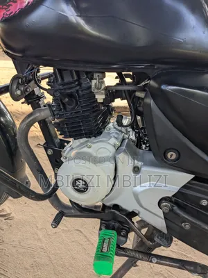 Bajaj Boxer 125 2025