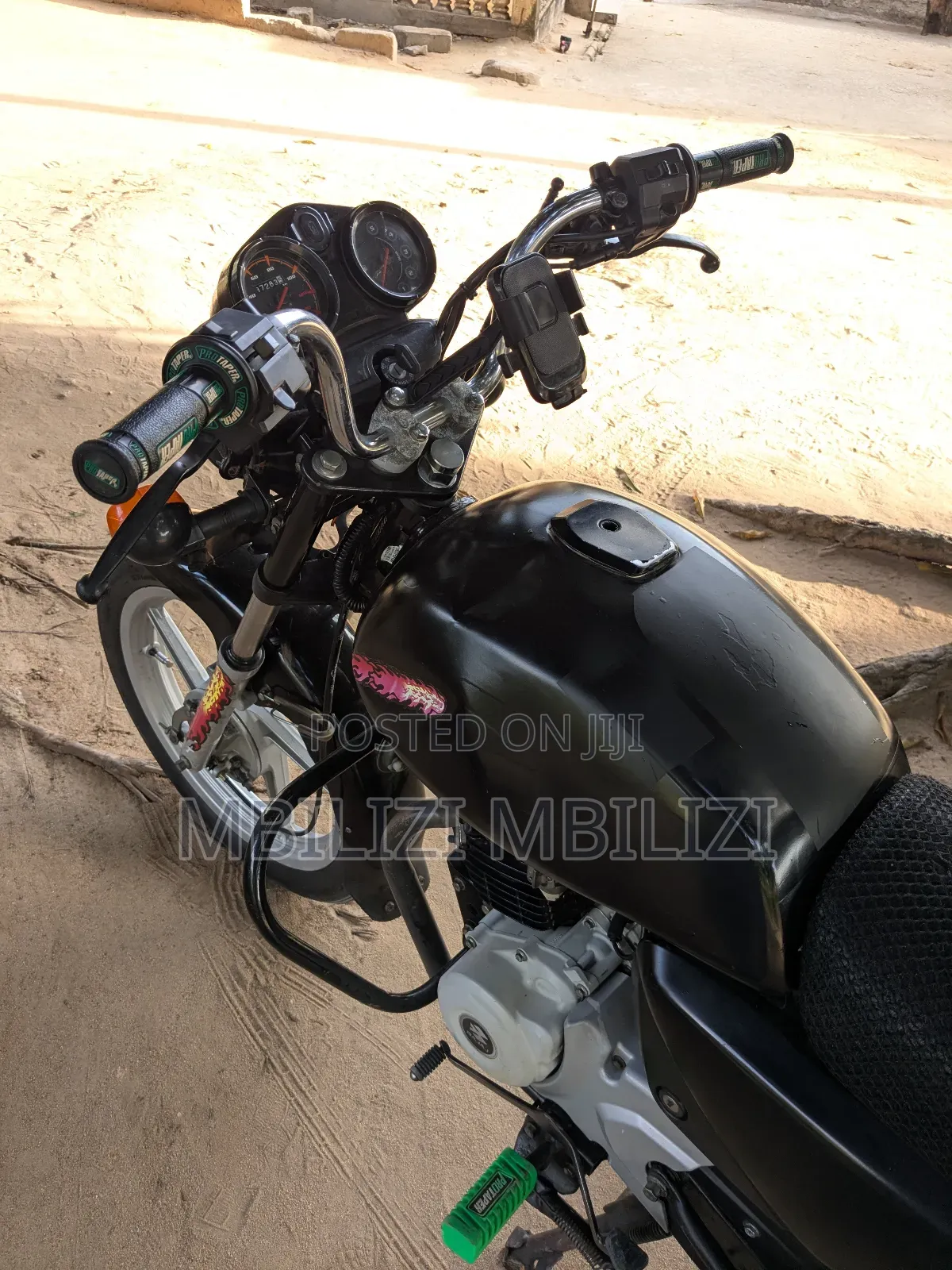 Bajaj Boxer 125 2025