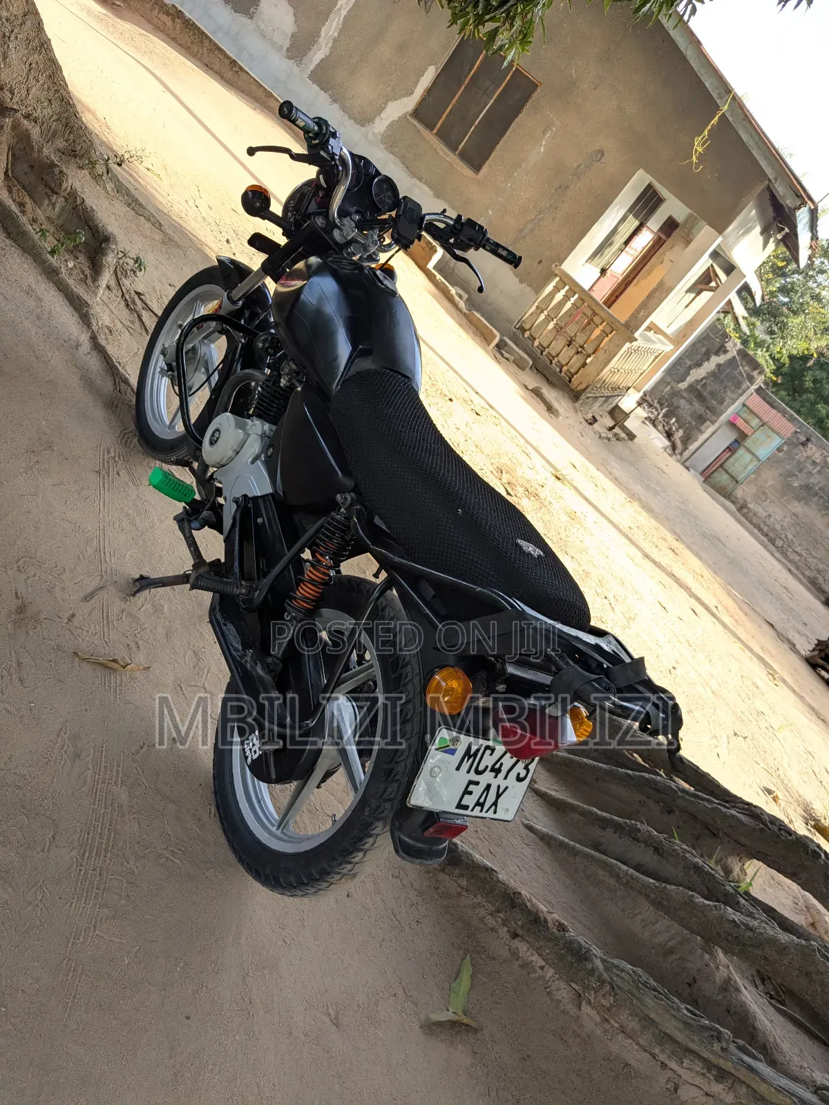 Bajaj Boxer 125 2025