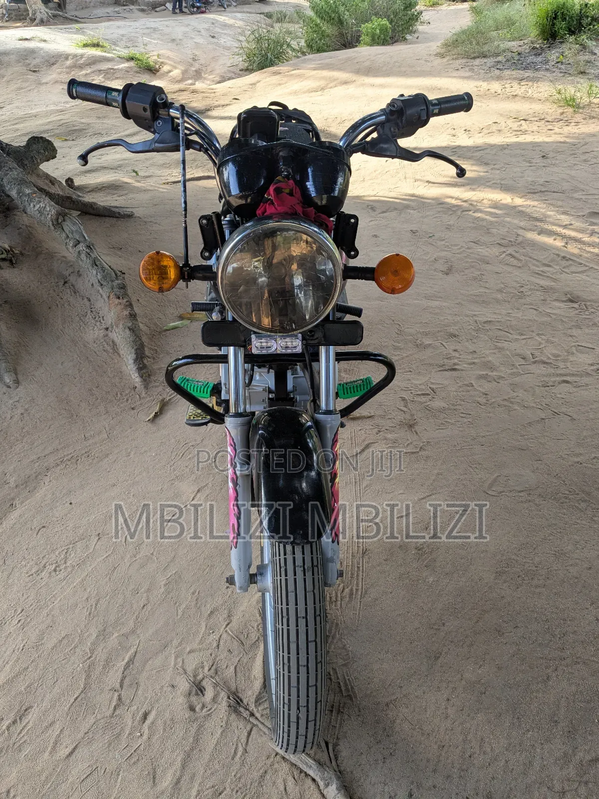 Bajaj Boxer 125 2025