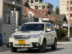 Subaru Forester 2009 White