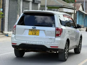 Subaru Forester 2009 White