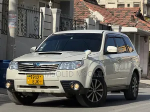 Subaru Forester 2009 White