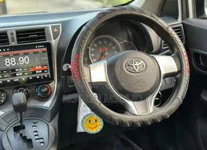 Toyota Ractis 2011 Silver