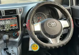Toyota Ractis 2011 Silver