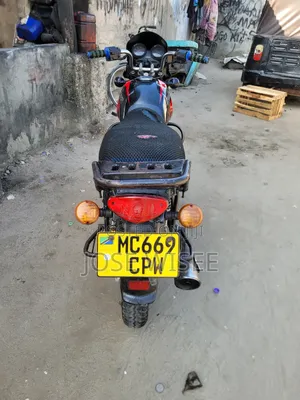 Bajaj Boxer X125 2026 Black