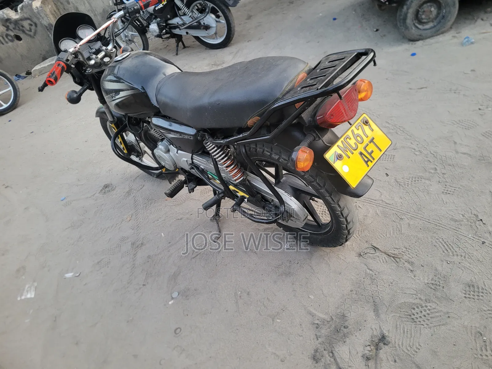 Bajaj Boxer 150 UG 2026 Black