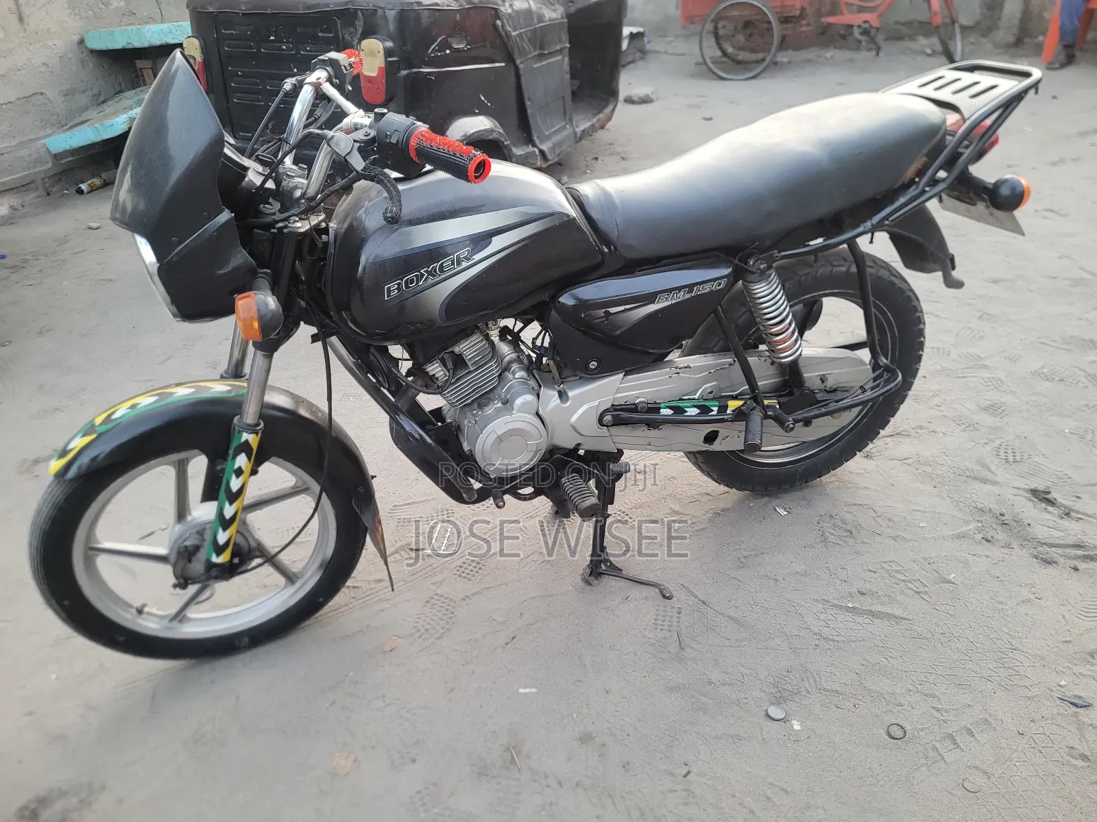 Bajaj Boxer 150 UG 2026 Black