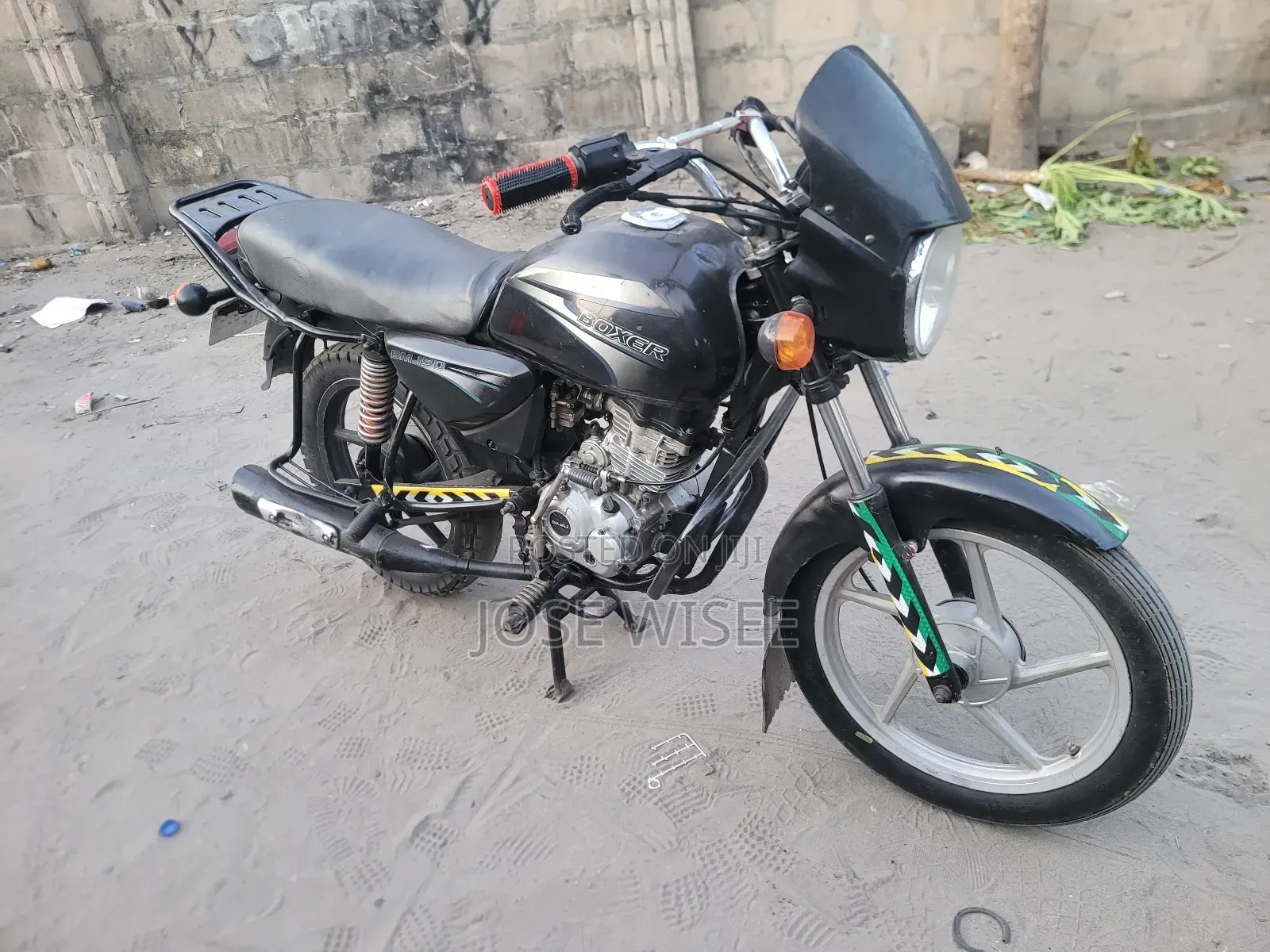 Bajaj Boxer 150 UG 2026 Black