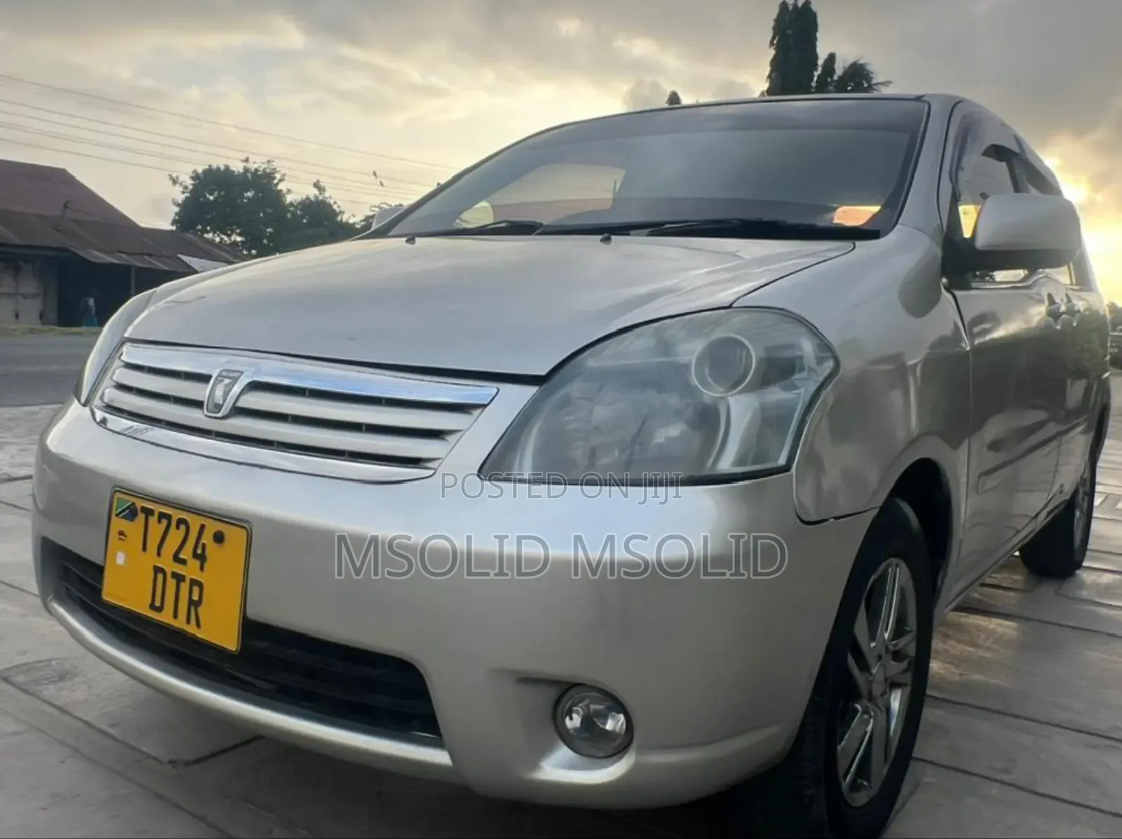 Toyota Raum 2003 Silver