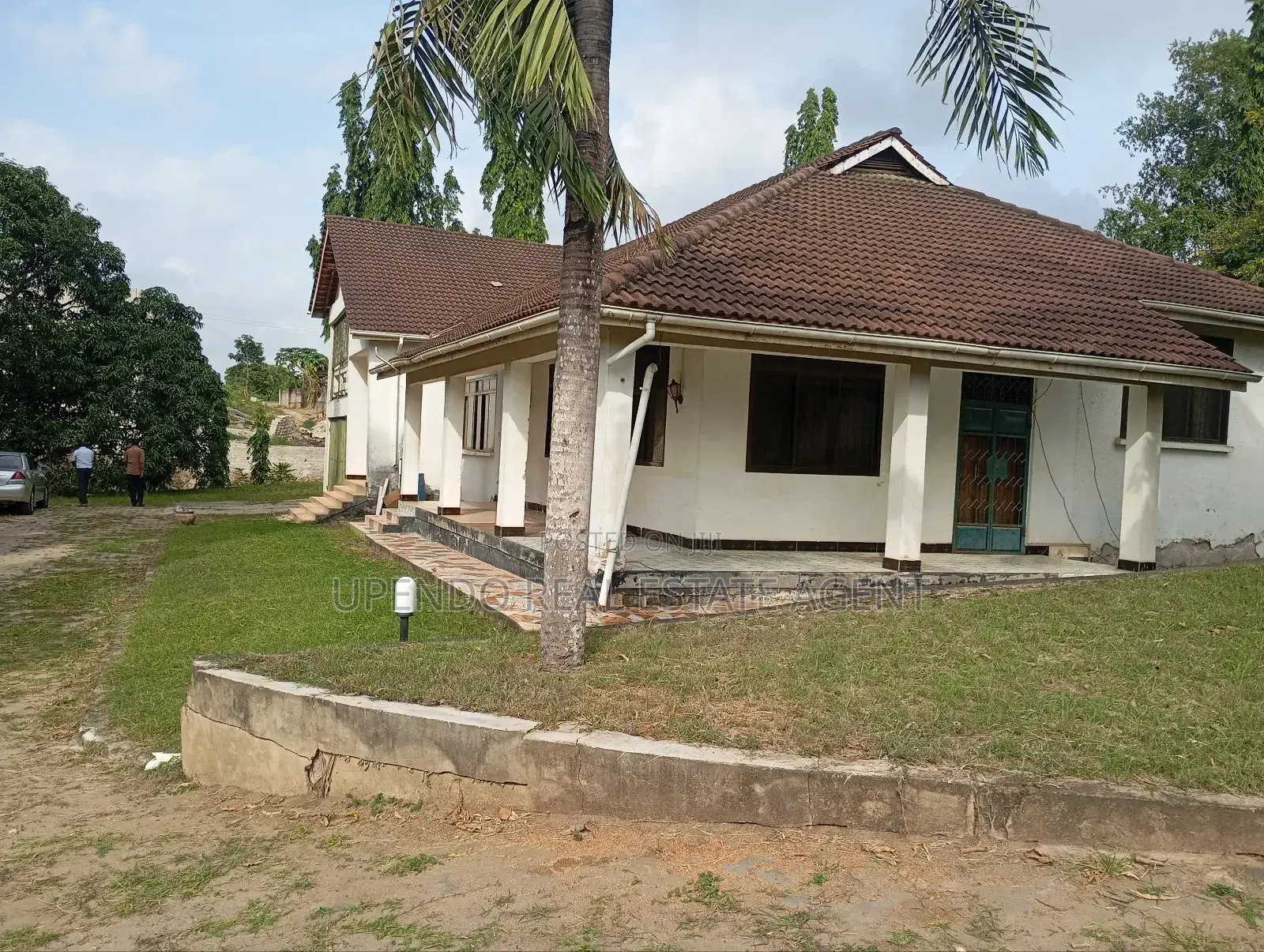 6bdrm Bungalow in Iringa Morogoro Road, Mbezi for sale