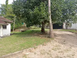 6bdrm Bungalow in Iringa Morogoro Road, Mbezi for sale