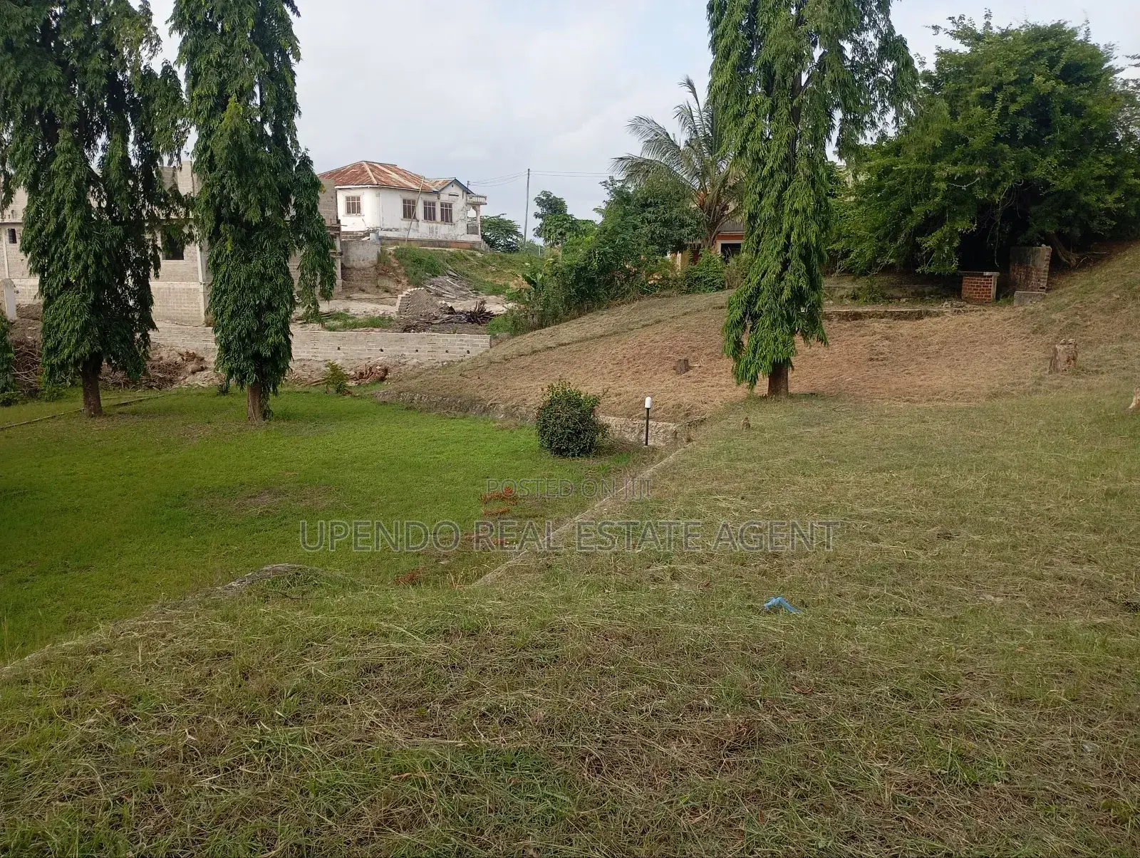 6bdrm Bungalow in Iringa Morogoro Road, Mbezi for sale