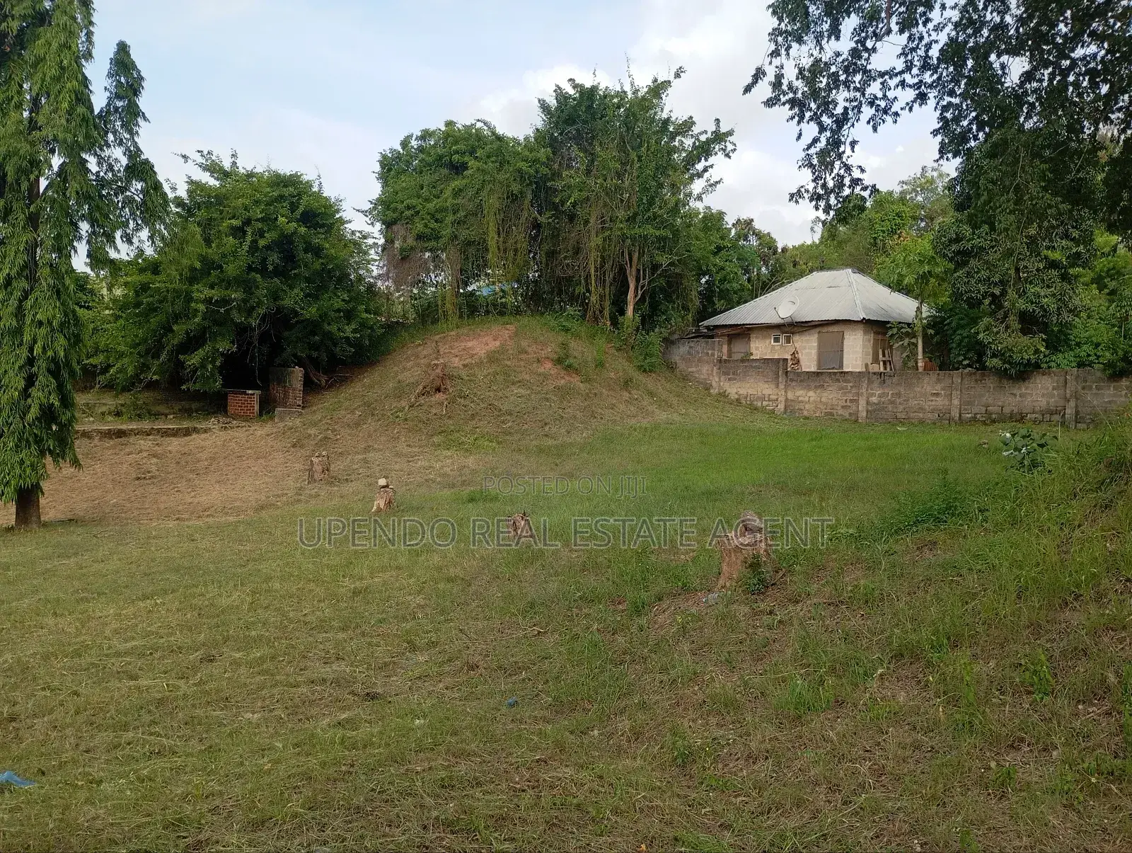 6bdrm Bungalow in Iringa Morogoro Road, Mbezi for sale