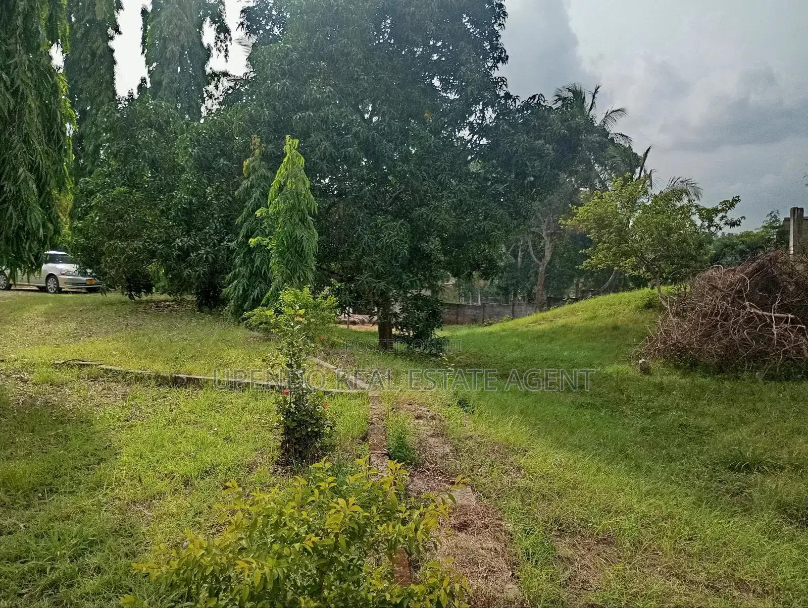 6bdrm Bungalow in Iringa Morogoro Road, Mbezi for sale
