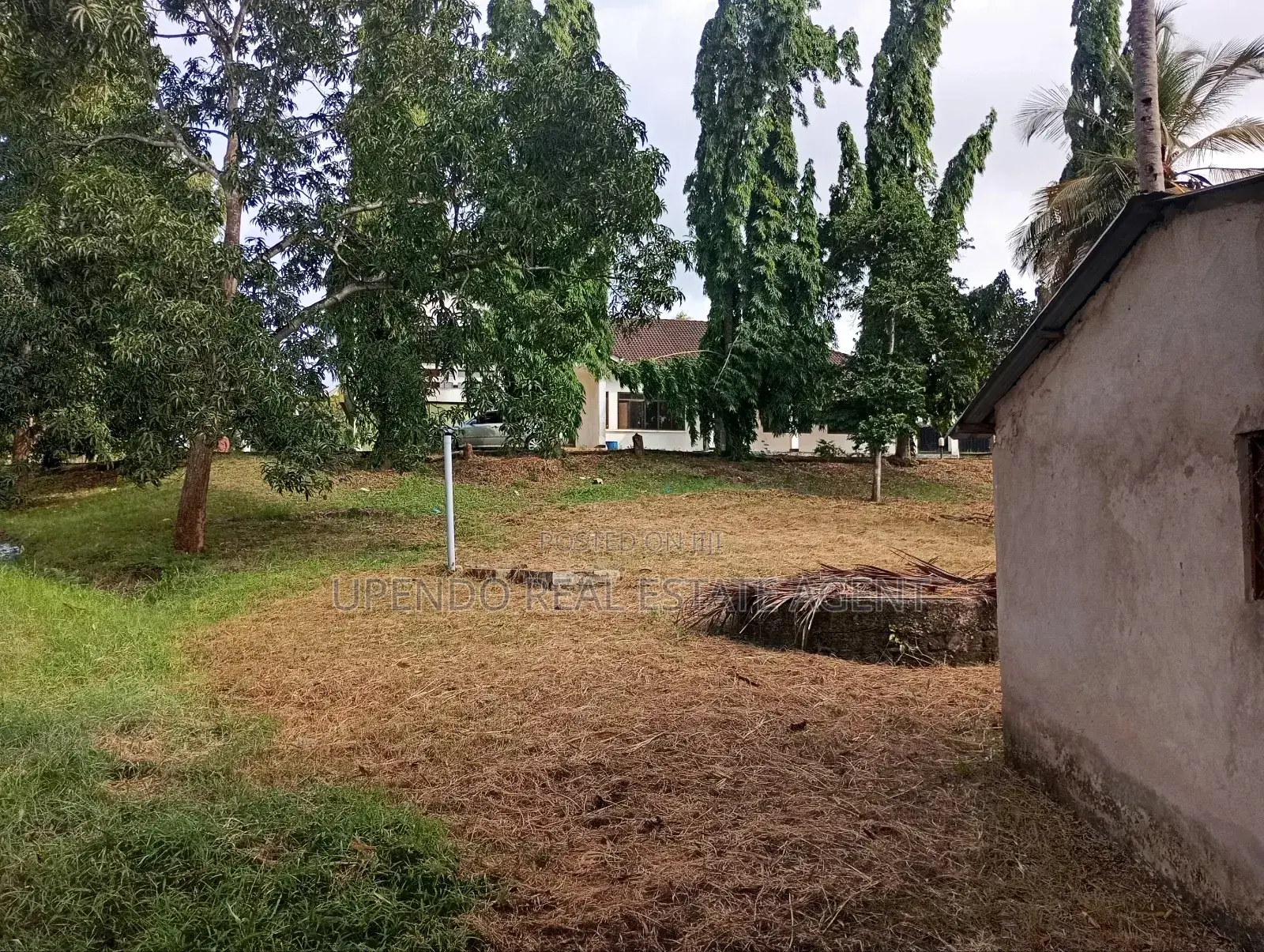6bdrm Bungalow in Iringa Morogoro Road, Mbezi for sale