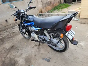 TVS HLX 125 2025 Black