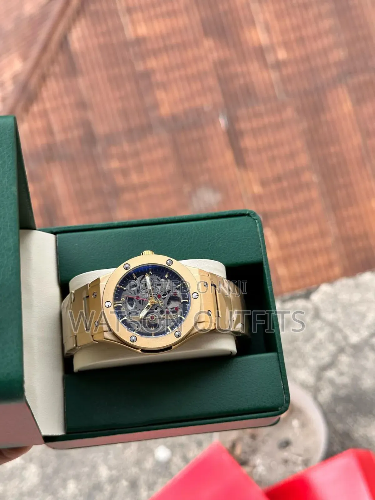 Saa or Watches for Men's Completely Smartly Automatic No Battery Use