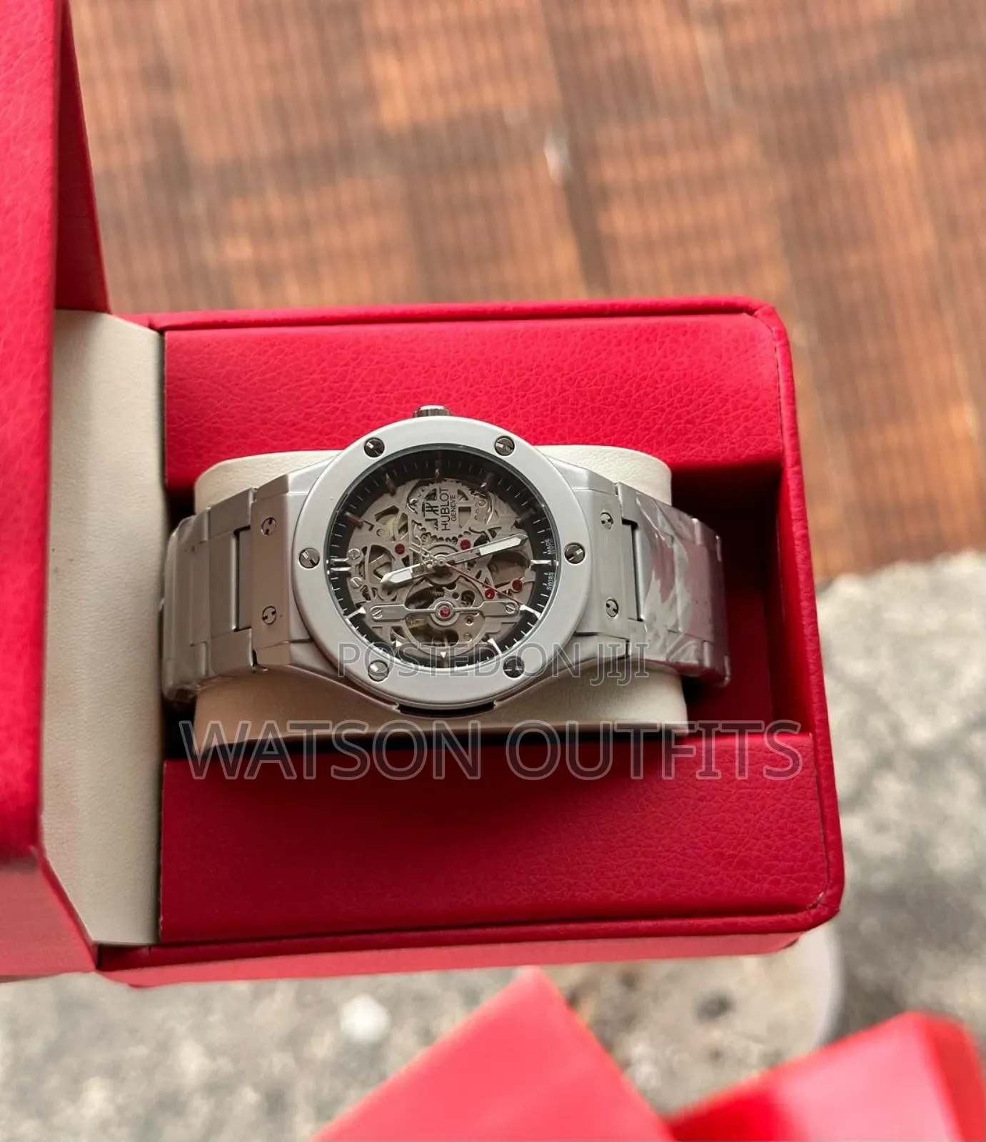 Saa or Watches for Men's Completely Smartly Automatic No Battery Use