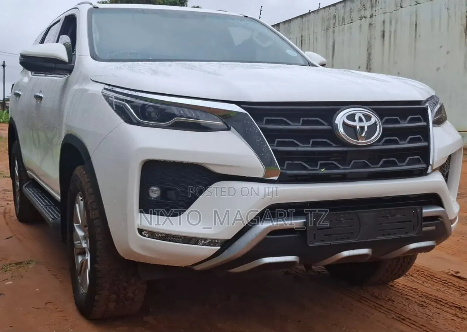Toyota Fortuner 2022 White