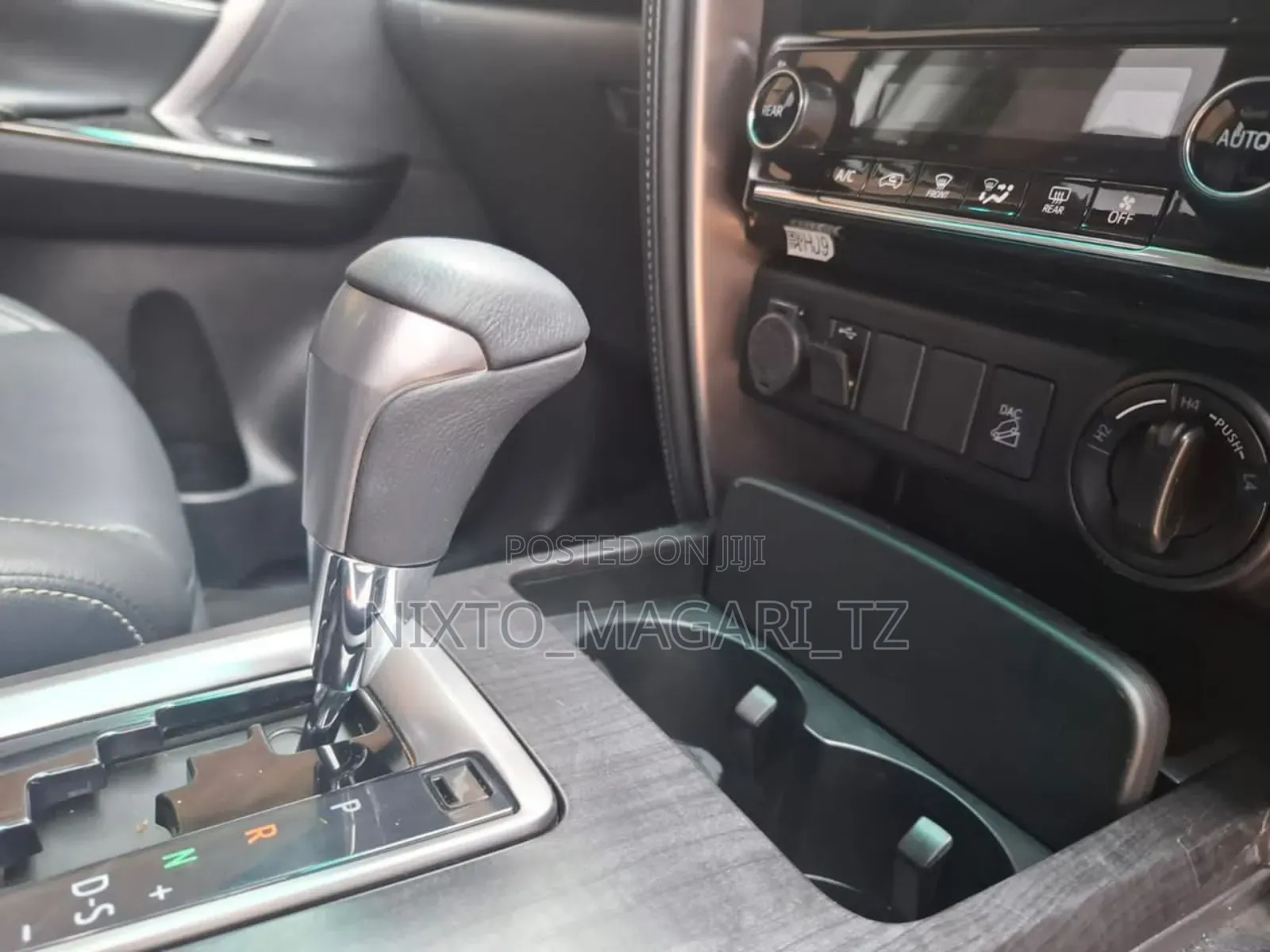 Toyota Fortuner 2022 White