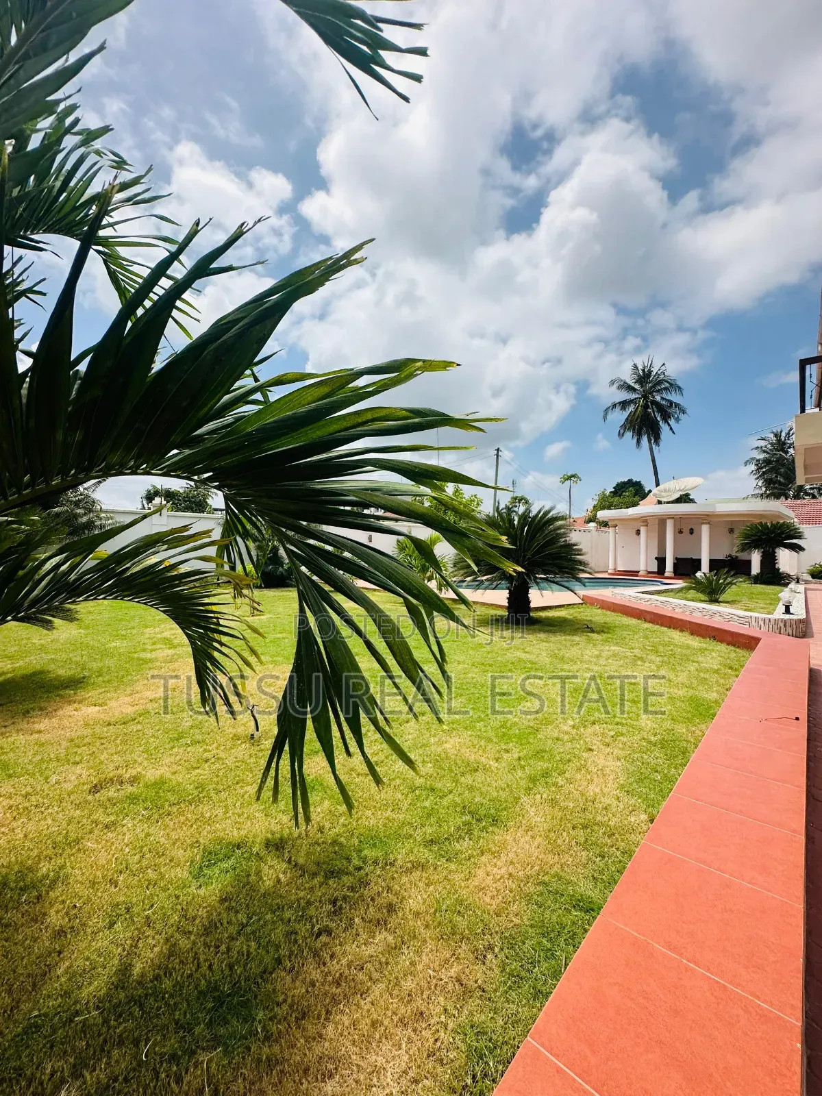 5bdrm House in Mbezibeach Shule for sale