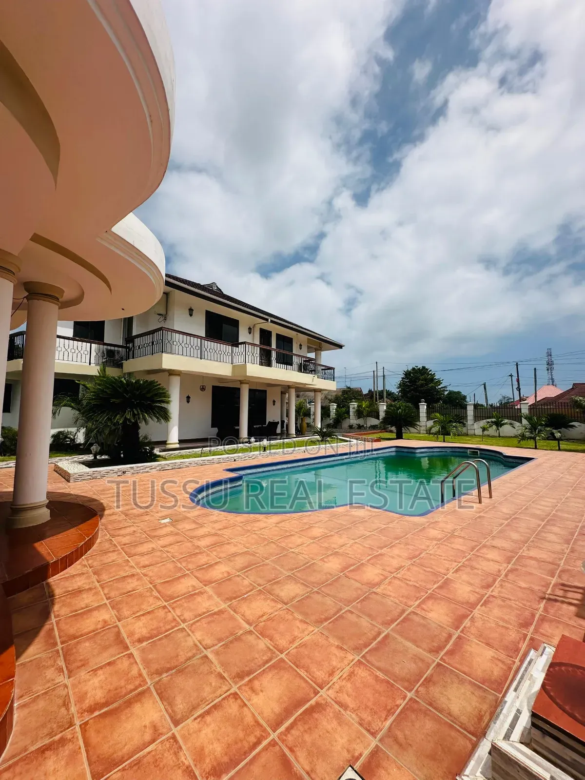 5bdrm House in Mbezibeach Shule for sale