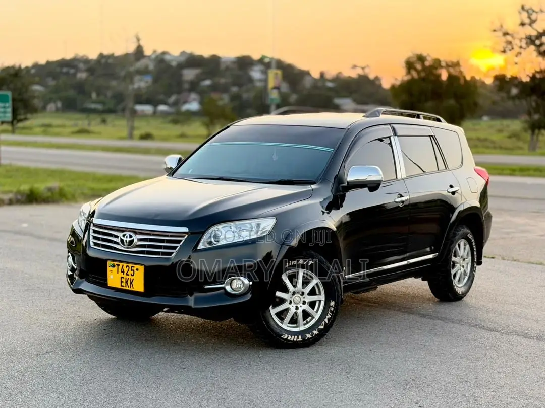 Toyota Vanguard 2011 Black