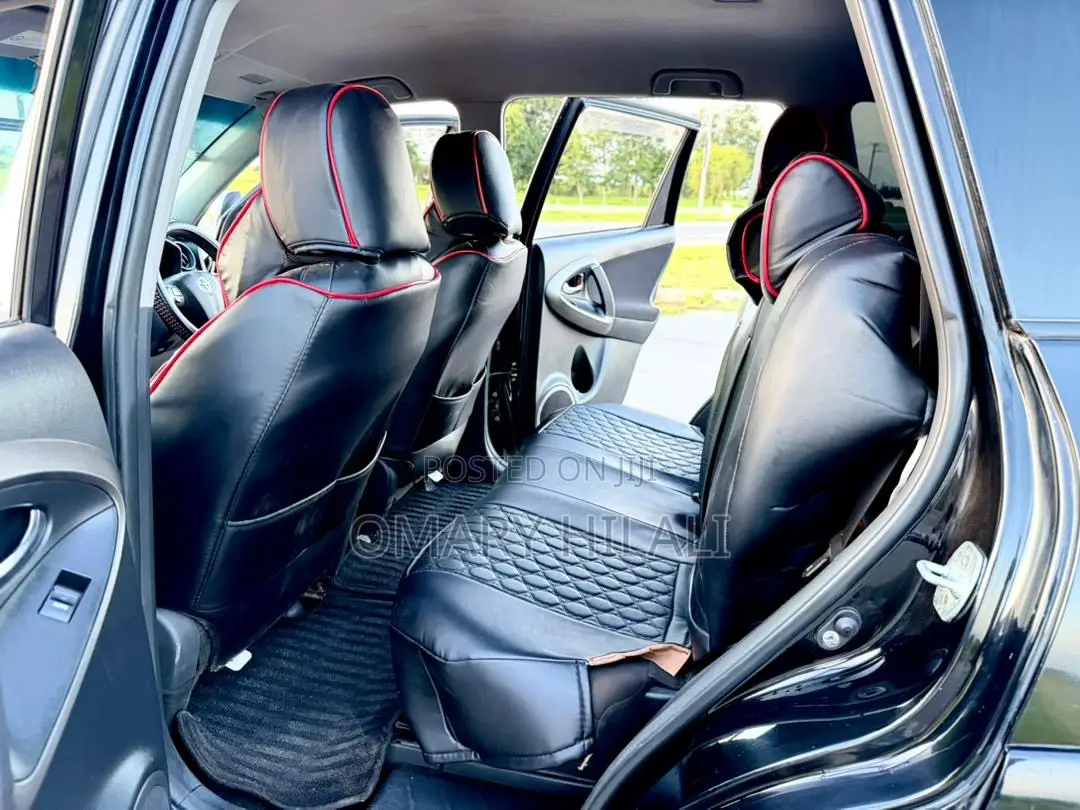 Toyota Vanguard 2011 Black