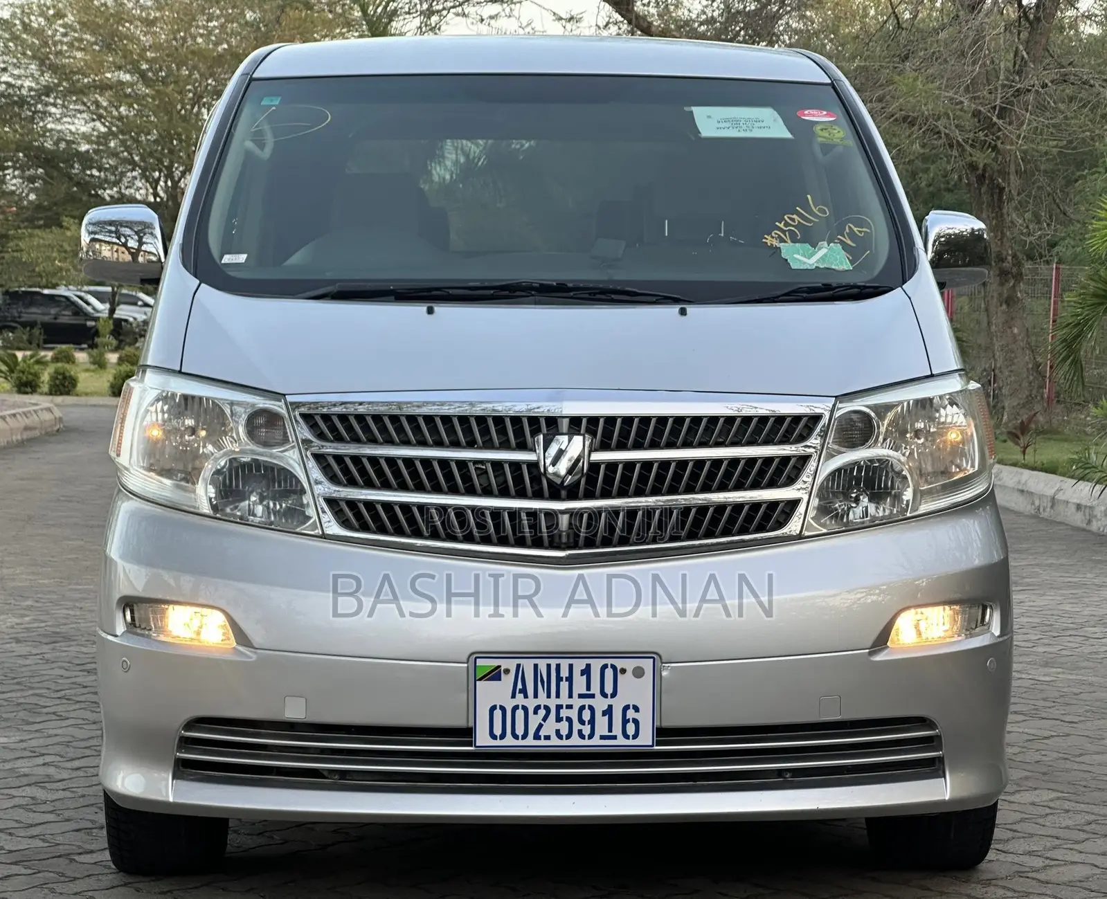 Toyota Alphard 2.4 Petrol FWD 2004 Silver