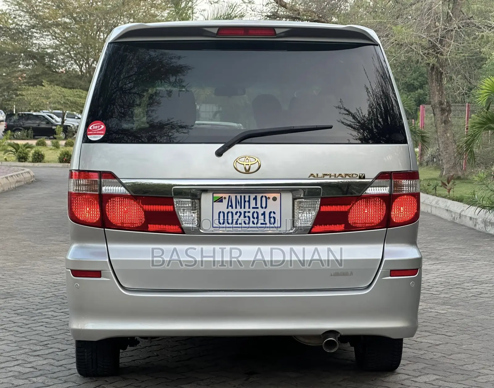 Toyota Alphard 2.4 Petrol FWD 2004 Silver