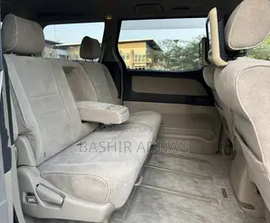 Toyota Alphard 2.4 Petrol FWD 2004 Silver