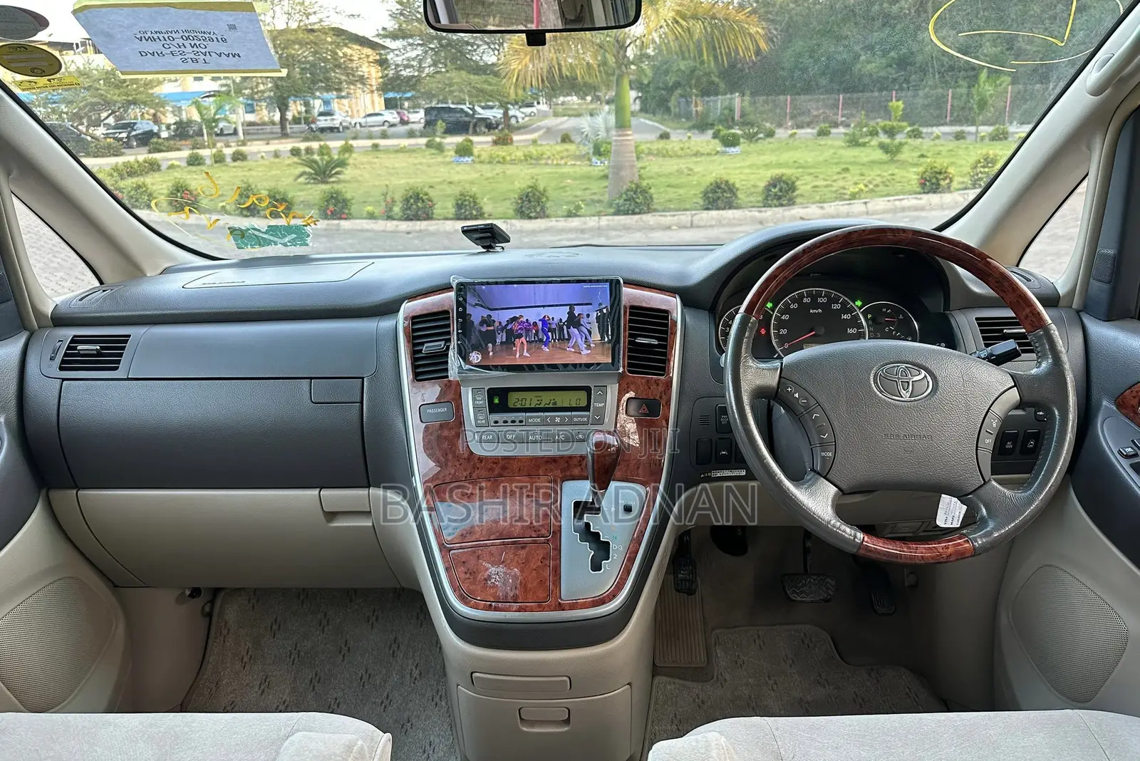 Toyota Alphard 2.4 Petrol FWD 2004 Silver
