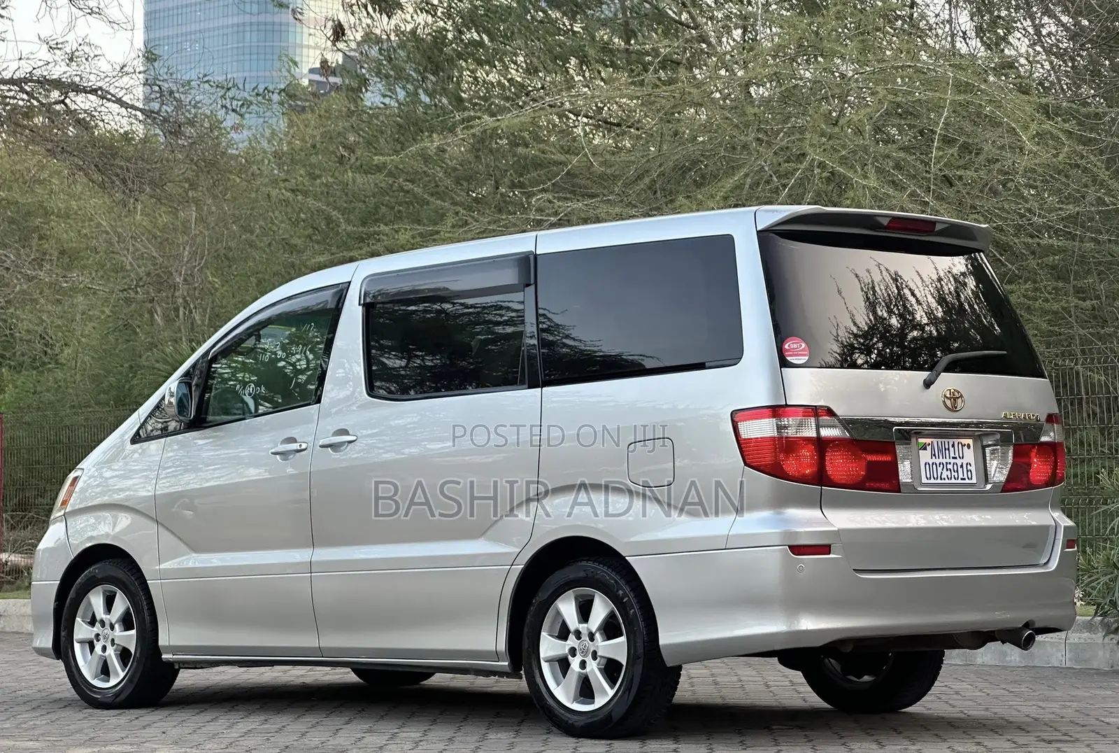 Toyota Alphard 2.4 Petrol FWD 2004 Silver