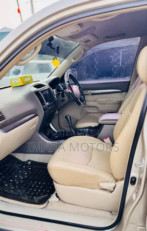 Toyota Land Cruiser Prado 2006 Gold