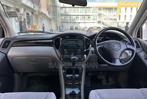Toyota Kluger 2001 White