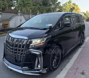 Toyota Alphard 2.5 Petrol FWD 2017 Black