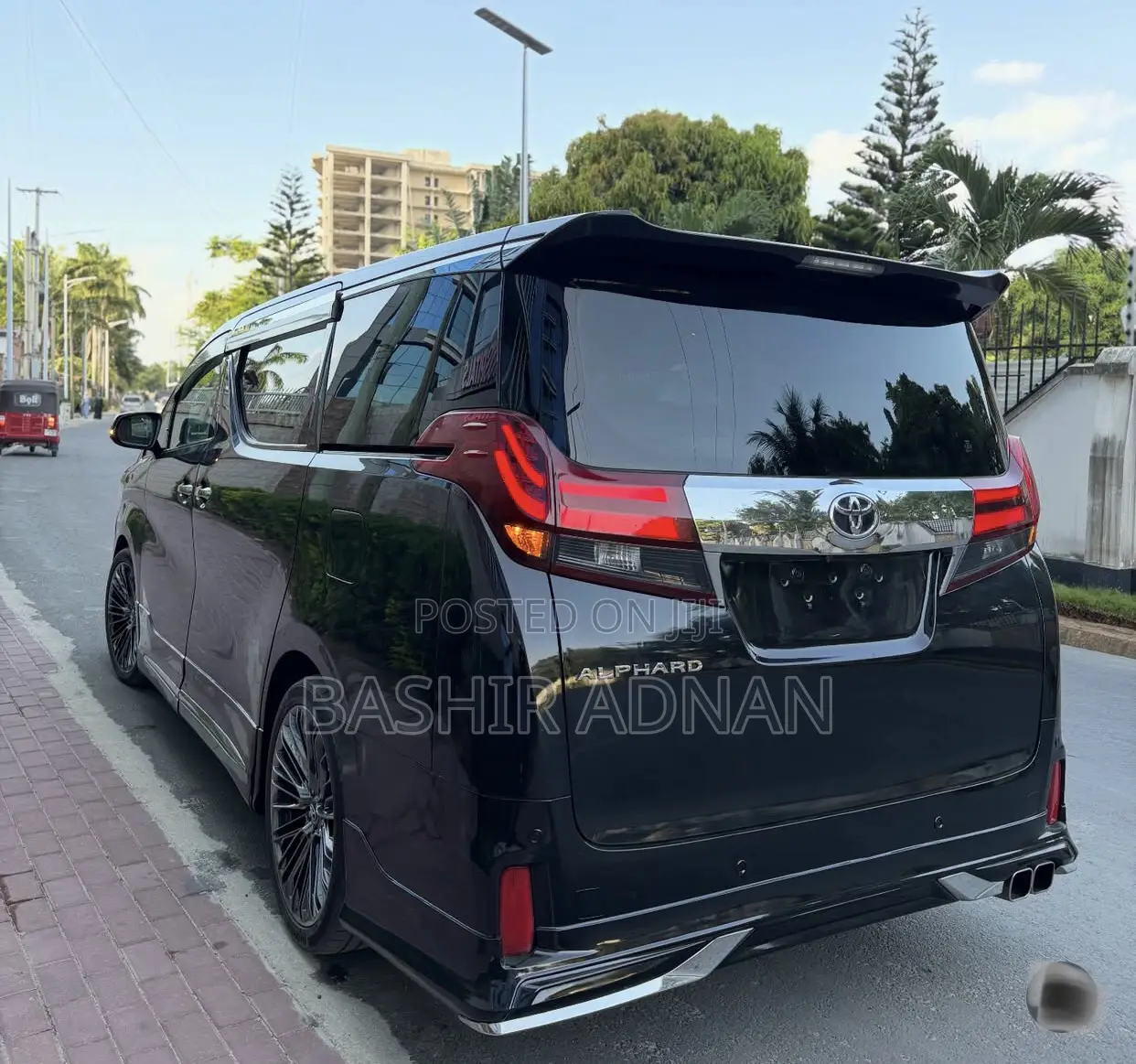Toyota Alphard 2.5 Petrol FWD 2017 Black