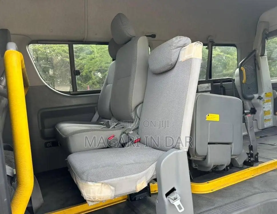 Toyota HiAce 2008 White