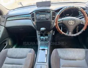 Toyota Kluger 2003 Black